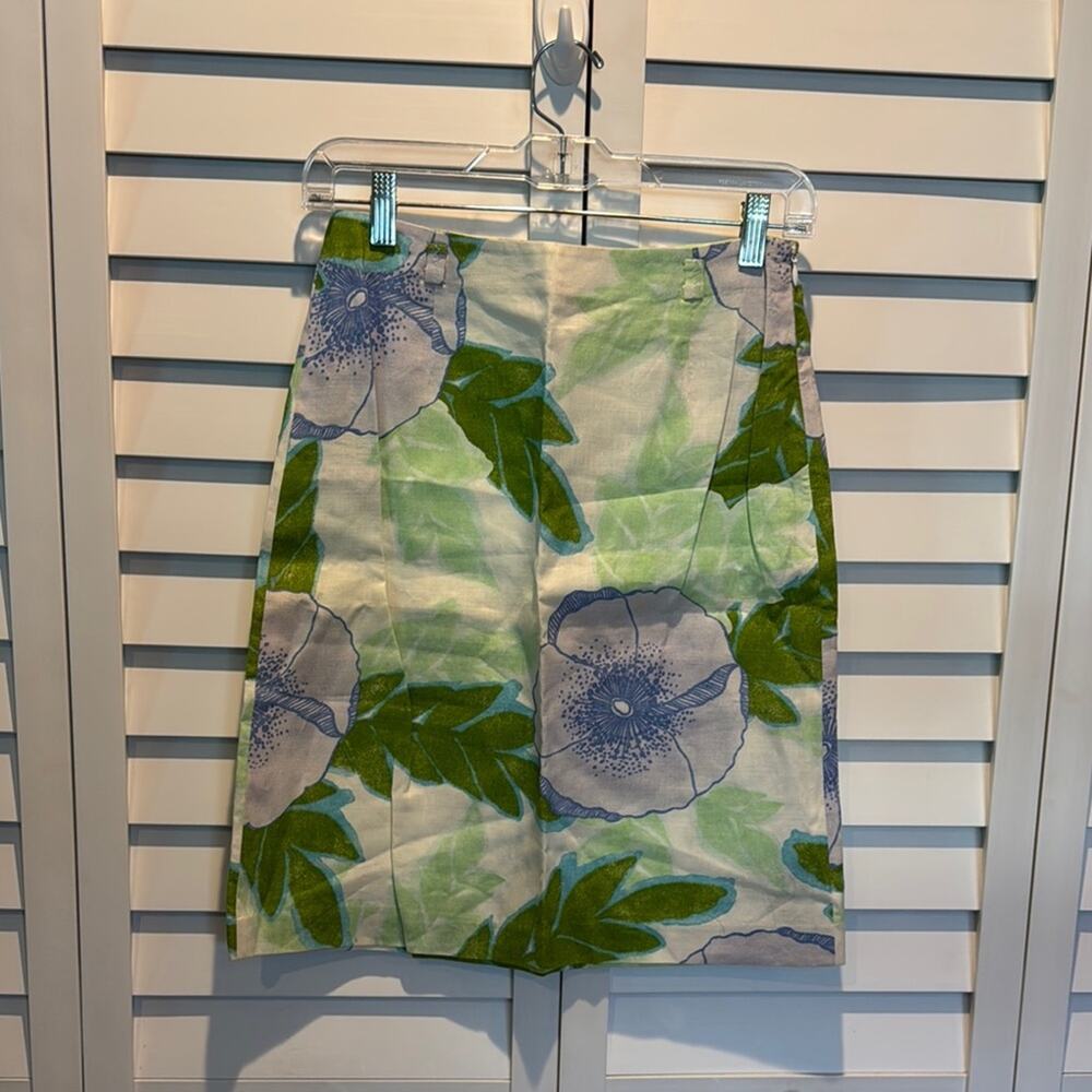 LOFT Pre Owned 100% Linen Floral Midi Pencil Skirt Resort Wear. No belt.